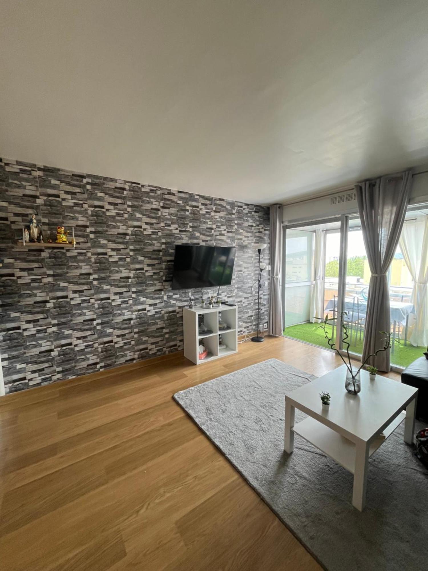 Joli Apartemo O Centro Le Lavandou Dış mekan fotoğraf